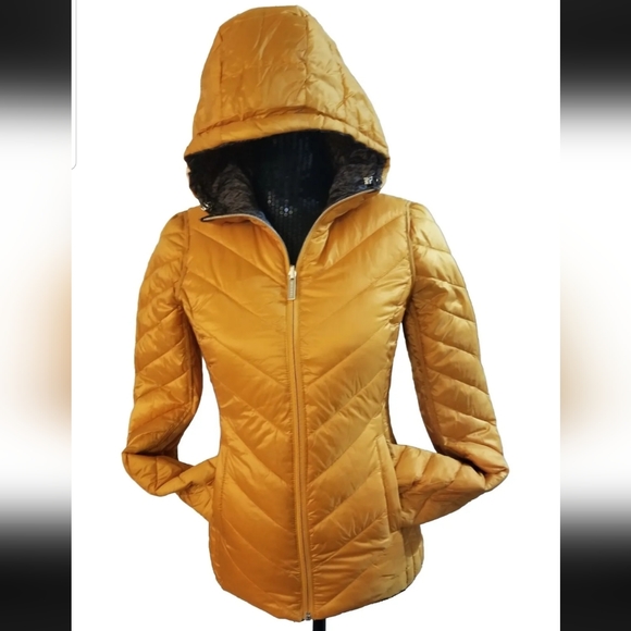 SOLD NWT! Michael Kors Reversible MK Logo Hooded Packable Puffer Jacket Size XXS - Picture 9 of 16